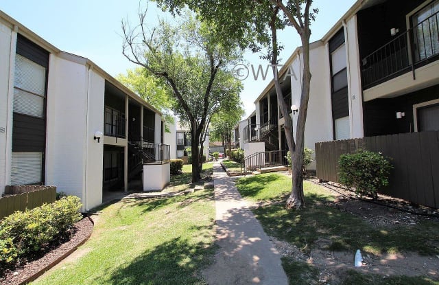 739 W. WILLIAM CANNON - 739 William Cannon Dr, Austin, TX 78745