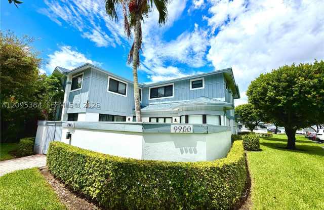 9900 NW 52nd Ter Gallery 1