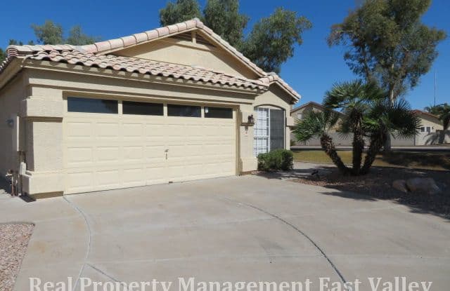 142 W Melody Court - 142 West Melody Court, Gilbert, AZ 85233