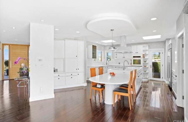 1801 Sabrina Terrace Gallery 3