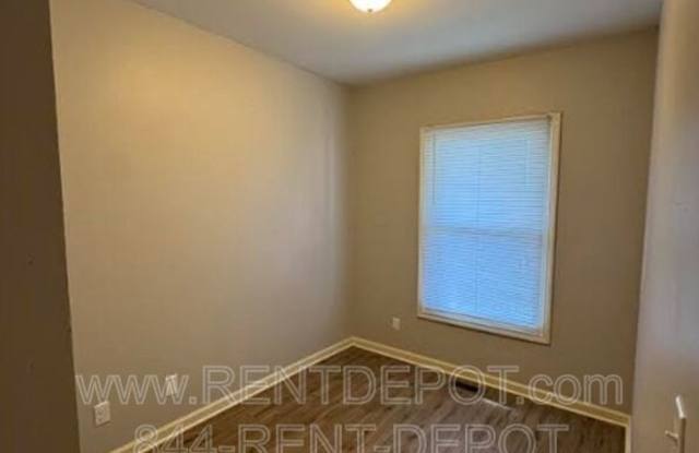 1332 E Illinois Gallery 3