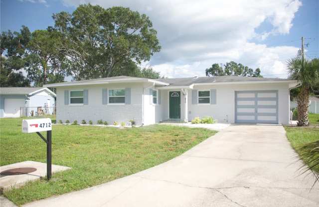 4712 W CHAPIN AVENUE photos photos