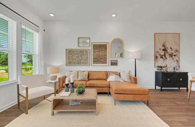 Rise Viera - 55+ Active Adult Apartment Homes Gallery 3