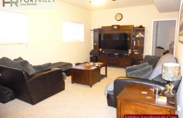 2454 Fox Sparrow Ct Gallery 3