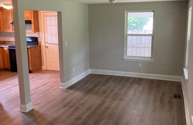 2/1 House in Carrollton- $1,195 Gallery 4