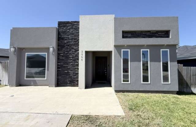 Lomas del Sur - Three bedroom Gallery 1