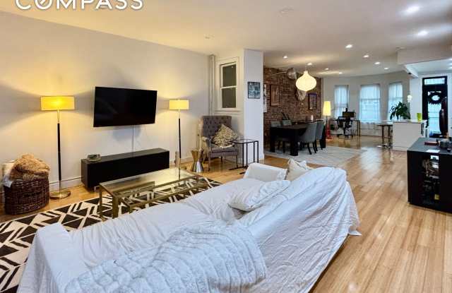 848 Macon Street photos photos