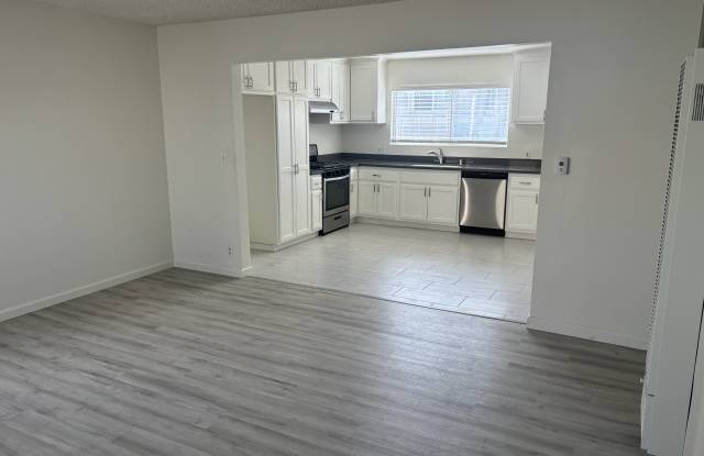 16685 Crenshaw Blvd Unit 4 photos photos