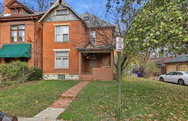 Muir - 308-308 1/2 Wilber Ave photos photos