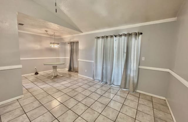 113 Circle Dr - 113 Circle Drive, Panama City Beach, FL 32413