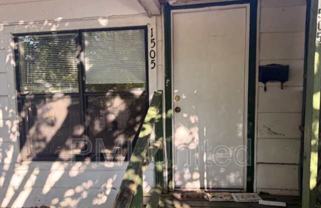 1505 North Broughton Street Gallery 2