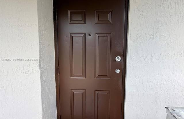 2811 SE 17th Ave photos photos