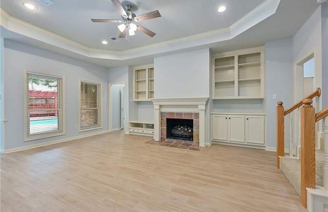3301 Mildonhall Court Gallery 2