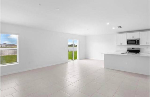 17281 Cantu Ct Gallery 4