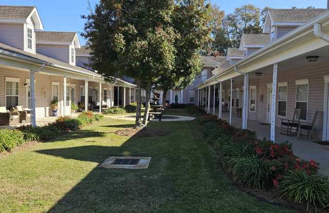 102 Courthouse Drive - 102 Courthouse Drive, Fairhope, AL 36532