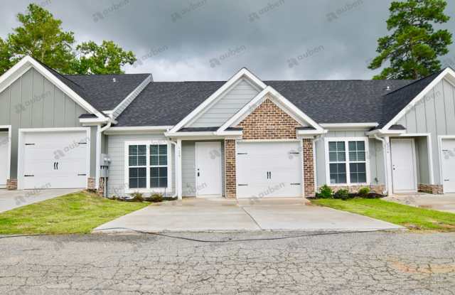 Like new 3 bed/3 bath single-family home for rent in Grovetown, stainless-steel appliances! photos photos