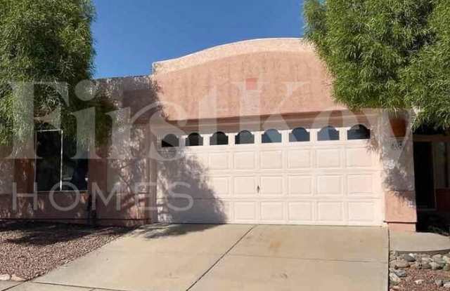 805 North Posthole Lane photos photos