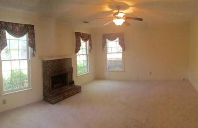 155 Parkerwood Way Gallery 4