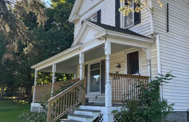 Spacious 5-Bedroom, 3-Bathroom Home for Rent in Gouverneur – $1,600/Month Gallery 1