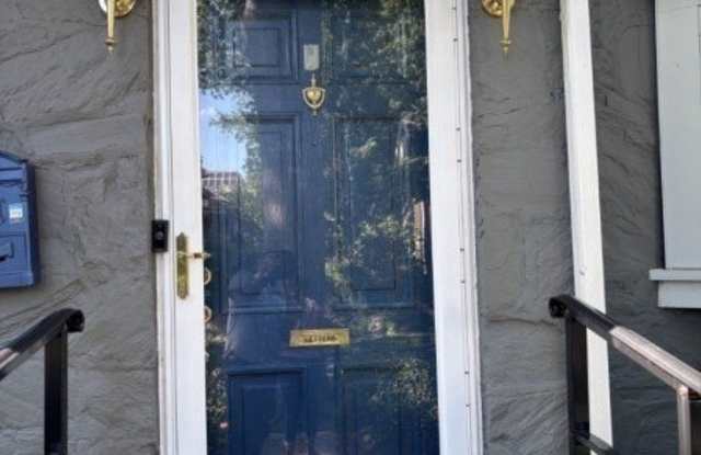 48 Adams Pl Gallery 2