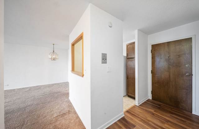 2200 S Stewart Avenue Gallery 2