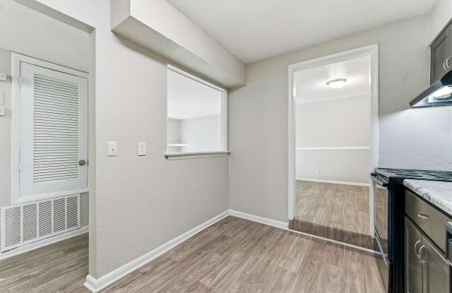 Lacota Apartments Gallery 3