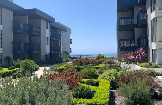 AT THE BEACH! 3 Bedroom + 2 Bathroom Condo, located on the boardwalk at the Ventura Pier!! photos photos