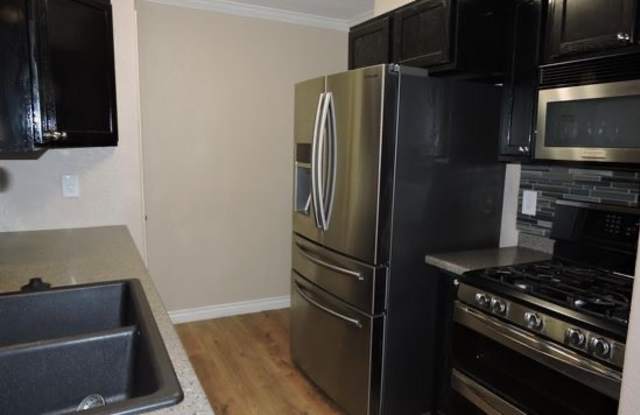 11614 Dawn Street - 2 photos photos