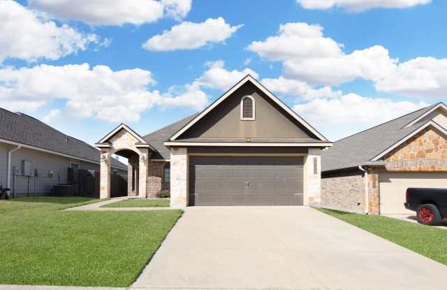 3309 Castleton Dr photos photos