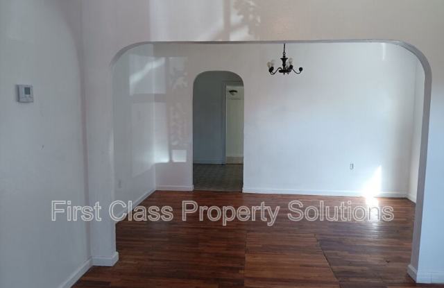1701 NE 34th St Gallery 4