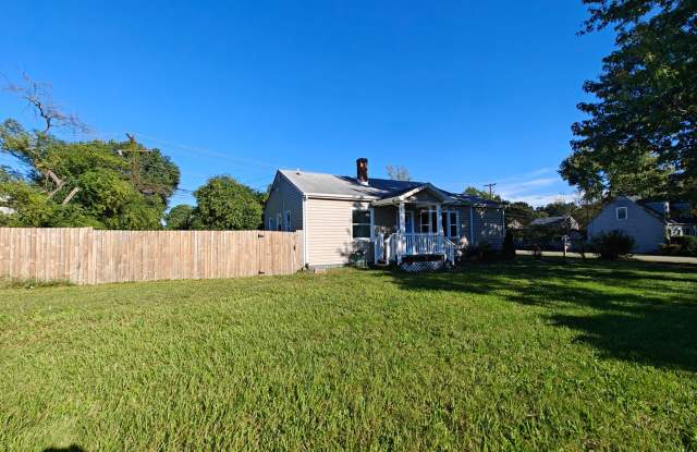 4 bedroom home with detached building Gallery 2