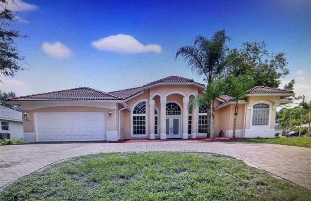 392 SW Kane Avenue - 392 Southwest Kane Avenue, Port St. Lucie, FL 34953