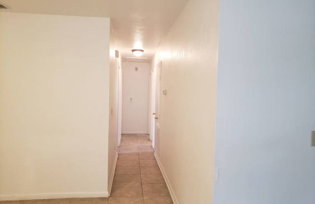 3605 E Clifton St Gallery 2