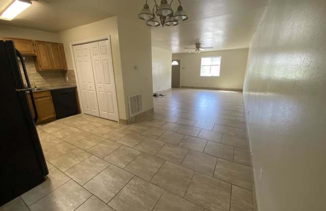 907 Coldwater Road - C Gallery 3