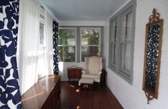 12 Sherwood Ave. Gallery 4