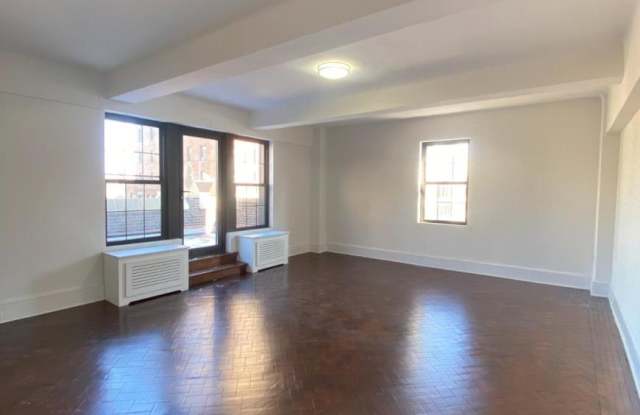 160 W 73rd St - 160 West 73rd Street, New York City, NY 10023
