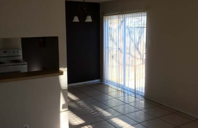 5213 Meadow Field 4 Gallery 2