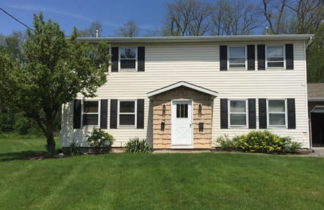 249 Mercer Ave A - 249 Mercer Avenue, Rotterdam, NY 12303