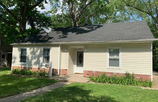Cute 3 bedroom bungalow photos photos