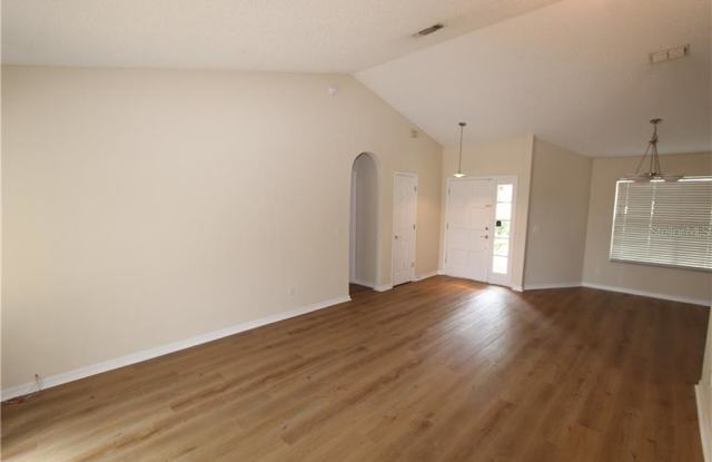 1338 SASSAFRAS AVENUE Gallery 4