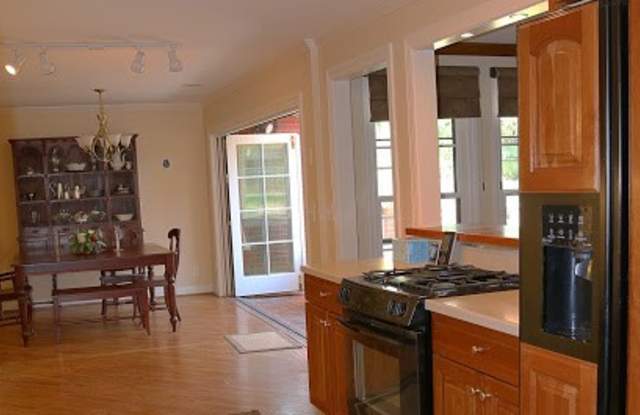 3717 Woodmont Ln Gallery 4