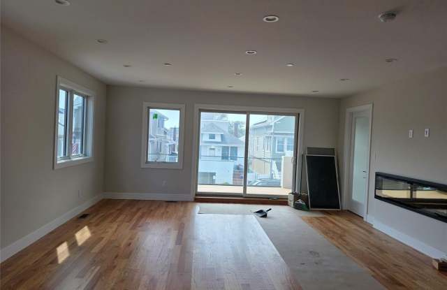 72 Ohio Avenue Gallery 4
