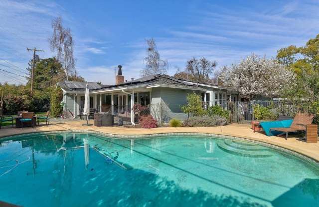 1311 Hobart ST - 1311 Hobart Street, Menlo Park, CA 94025