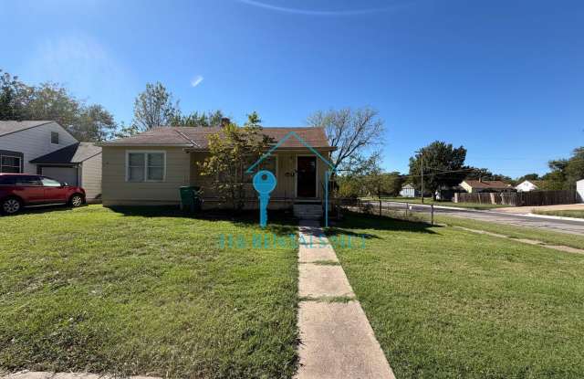 $1,195 - 3 bedroom/ 1 bathroom - Single Family Home Gallery 1