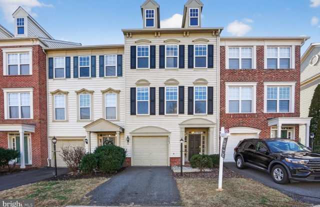 43265 SUNDERLEIGH SQ photos photos