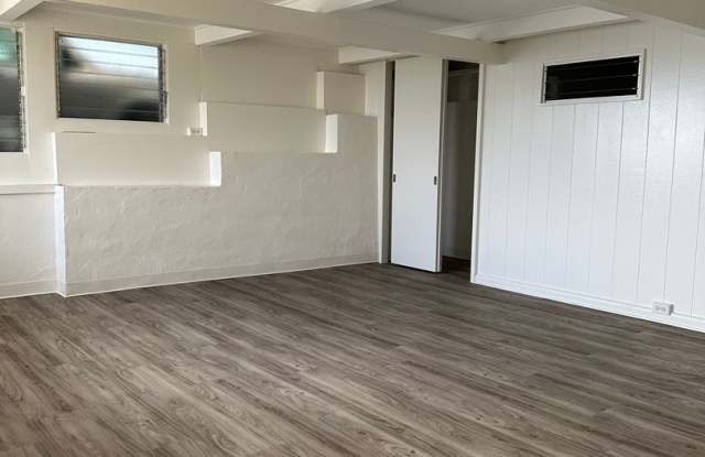 Upgraded Studio w/ Extra Room and Enclosed Garage Utilities Included $2,050 - 1565 Saint Louis Drive, Honolulu, HI 96816