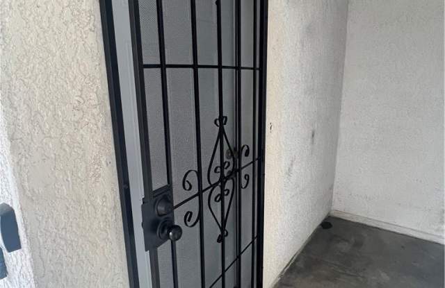 1126 E Arcadia Court photos photos