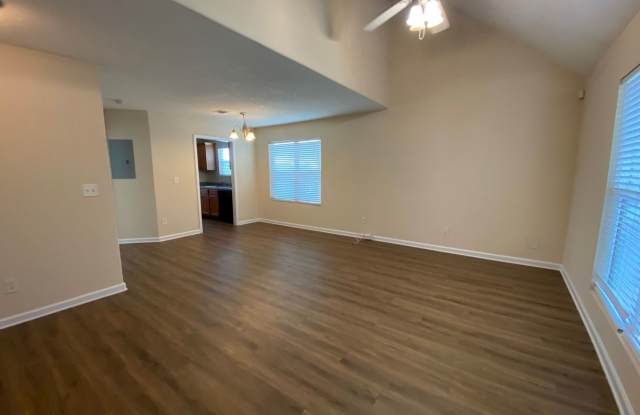 ROOMMATE MATCHING ONLY! PRE-LEASING FOR AUGUST 1, 2027! Gallery 3