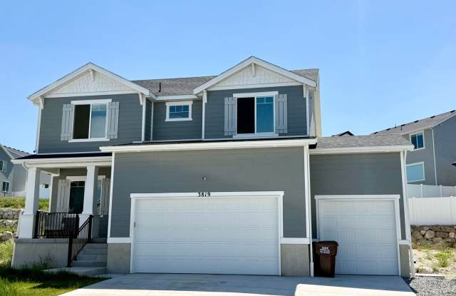 Beautiful Home in Excellent Magna Location! photos photos