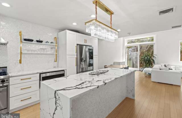 1123 N 3RD ST photos photos